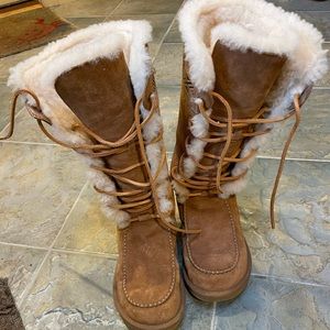 Ugg vintage lace up boots